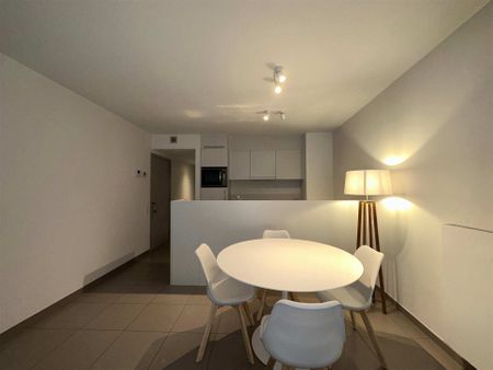 Appartement te huur in Antwerpen met 2 slaapkamers - Photo 3