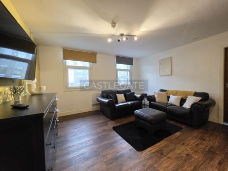 2 bedroom flat to rent - Photo 3