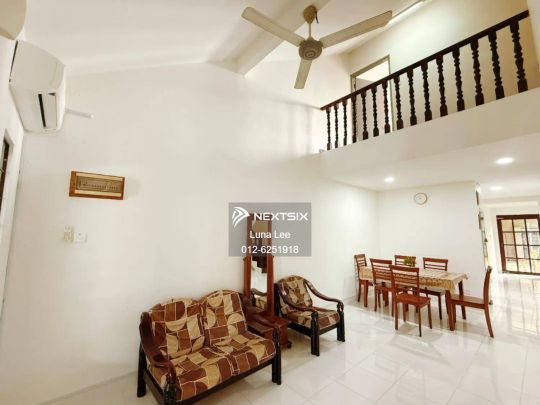 BDC Well-Maintained 1.5-Storey Intermediate Unit for Rent - Photo 1