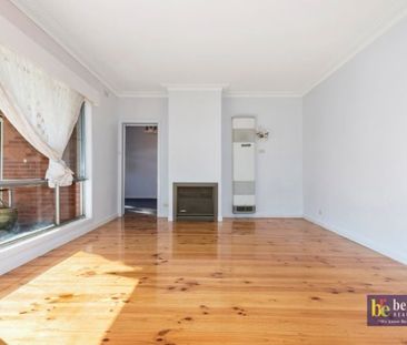 Convenient Living in the Heart of Flora Hill - Photo 4