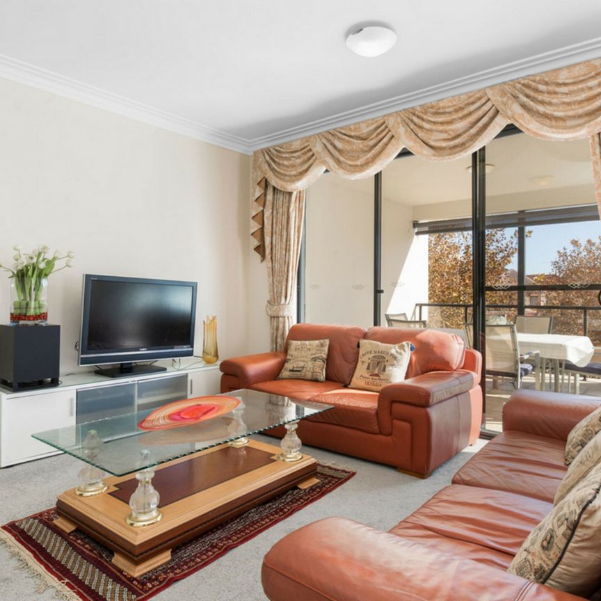 5/25 Haig Park Circle, East Perth - Photo 1
