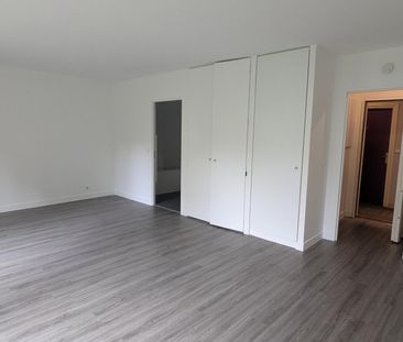 location Appartement T1 DE 33.72m² À GARCHES - Photo 1