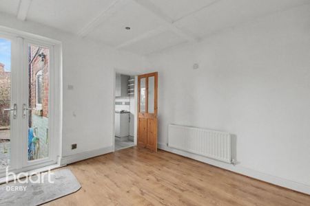 2 bedroom terraced house to rent - Photo 5