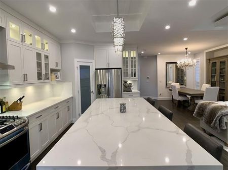 Gorgeous Home in the Heart of Willoughby Heights! - Photo 2