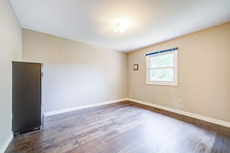 For Lease - 520 Blenheim Crescent, Oakville, Ontario - Photo 5