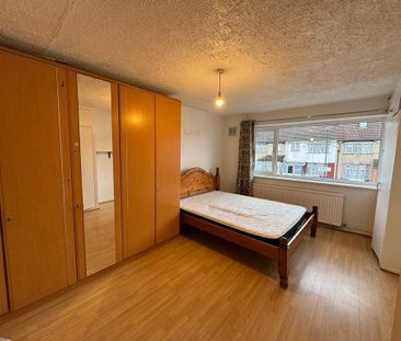 2 bedroom maisonette to rent - Photo 4