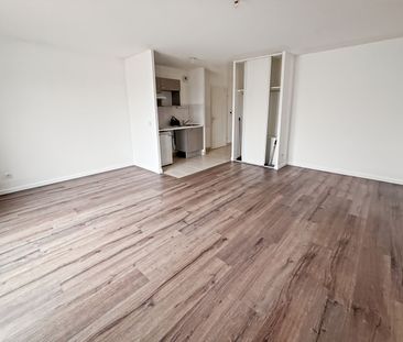 Location appartement 1 pièce, 31.00m², Mennecy - Photo 2