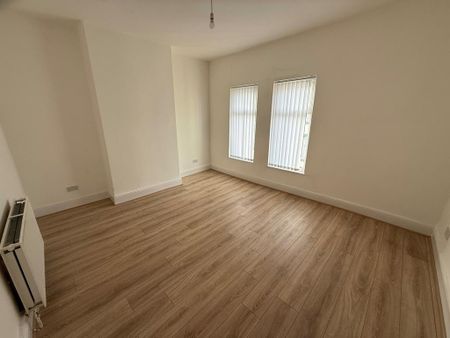 3 bedroom terraced house to rent - Photo 2