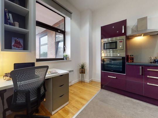 Apt 15, Q Two Residence - Photo 1