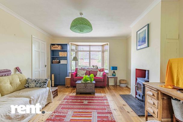 4 bed Semi Detached for rent - Photo 1