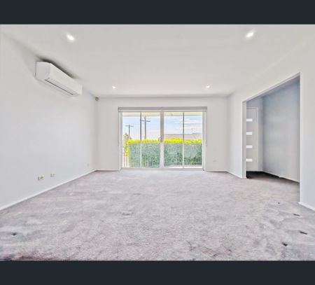 3 Russell Street, Campbelltown, NSW 2560 - Photo 4