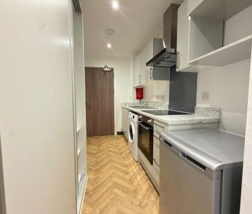 Studio to rent - Photo 1