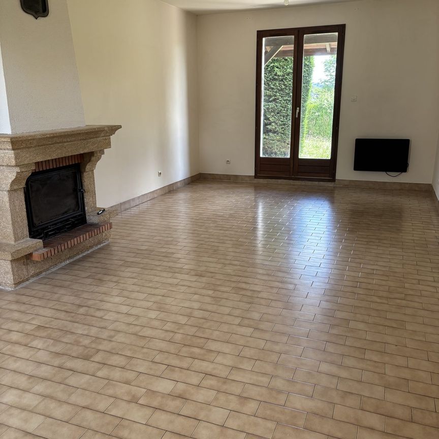 Location Maison 4 pièces 84m² DARDILLY 69570 - Photo 1