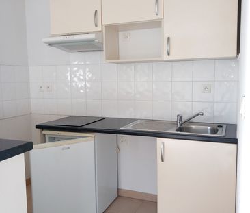 Location Appartement 2 pièces 49m² MARMANDE 47200 - Photo 2