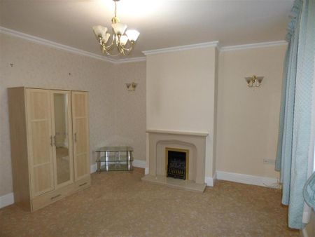 3 bedroom terraced house to rent - Photo 5