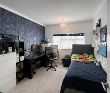 3 bedroom semi-detached house to rent - Photo 5