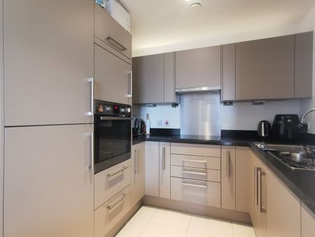 Bessemer Place Platinum Riverside Greenwich SE10 - Photo 2