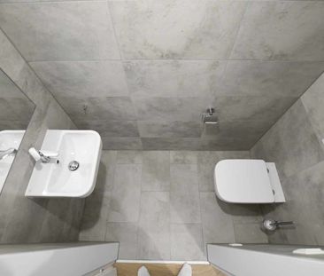 Erstbezug nach Sanierung: Schöne 2 Zimmer-Wohnung mit separater Küche - Foto 1