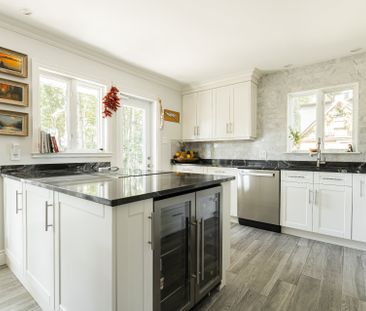 260 Allancroft Road - Photo 3