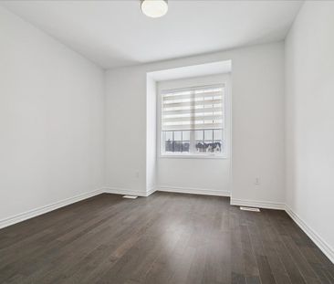 For Lease - 3224 Meadowridge Drive, Oakville, Ontario - Photo 3