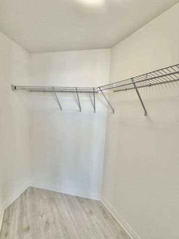 For Lease - 9000 Jane Street Unit# 2021, Vaughan, Ontario - Photo 3