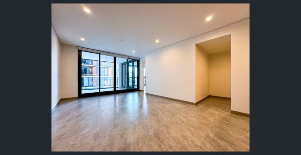 3 Beds 2 Baths with 2 Car Parks for Leasing - Photo 1