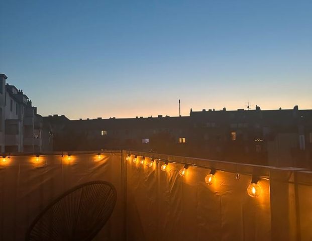 2 Zimmer, Altbau, saniert mit Balkon. Flingern Süd - Foto 1