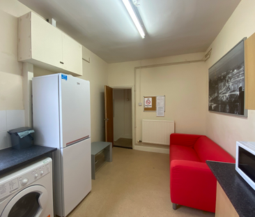 3 bedroom apartment to rent Elm Grove, Southsea, PO5 - Photo 1