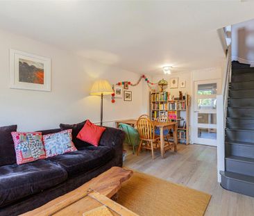 2 bedroom terraced house to rent - Photo 4