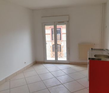 Location Appartement 1 pièce 17m² CHALON SUR SAONE 71100 - Photo 2