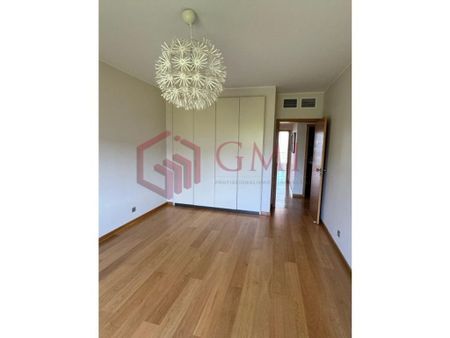 5 room luxury Flat for rent in Parque das Nacoes Sul, Lisbon - Photo 5