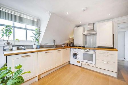 High Street, London, N8 - Photo 5