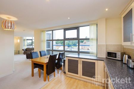 2 bedroom apartment to rent - Photo 5