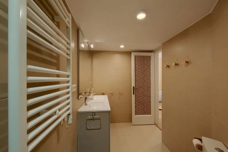 Carrer de Balmes, Barcelona, Catalonia 08006 - Photo 5