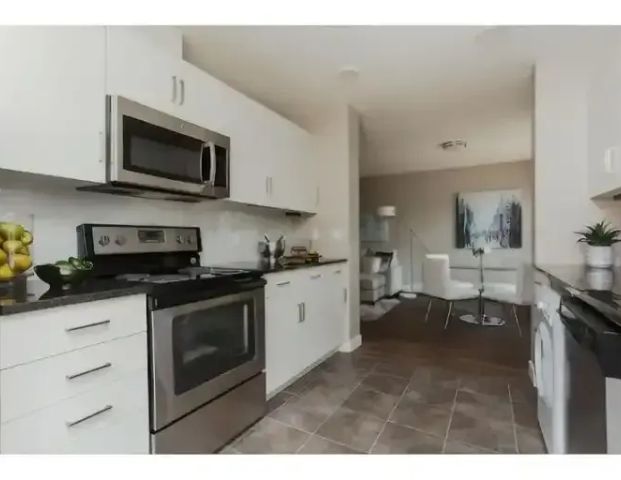 Beautiful 2 Bedroom Suite At Westgate! | 16315 96A Avenue Northwest, Edmonton - Photo 1