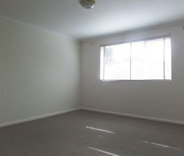 Large 2 Bedroom Unit - Photo 2