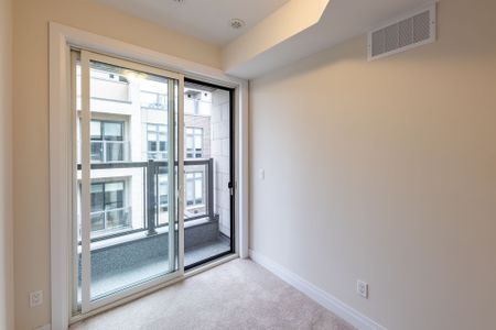 For Lease - 717 Lawrence Avenue Unit# 36, Toronto, Ontario - Photo 3
