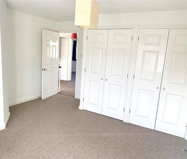 4 bedroom detached house to rent - Photo 6