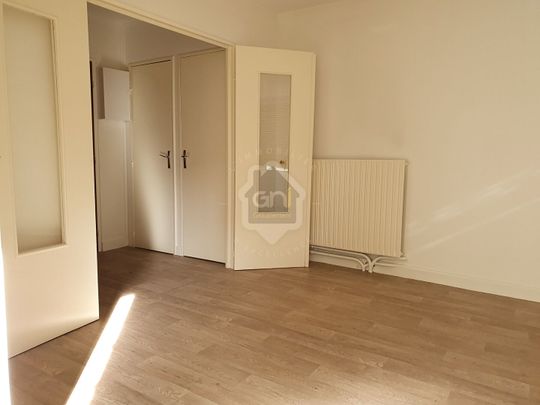 Chaville, 92370 - Photo 1