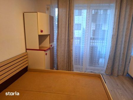 Inchiriez apartament 2 camere - Photo 3