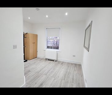 Uxbridge Road, Slough, SL2 5NX - Photo 1