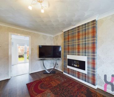 3 bedroom semi-detached house to rent - Photo 3