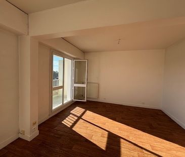 Location Appartement 5 pièces 98m² BORDEAUX 33200 - Photo 3