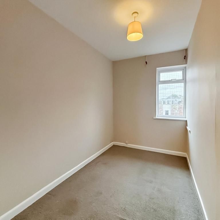 3 bedroom apartment to rent - Photo 1