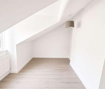 Palmerston Cresent, Palmers Green, N13 - Photo 4