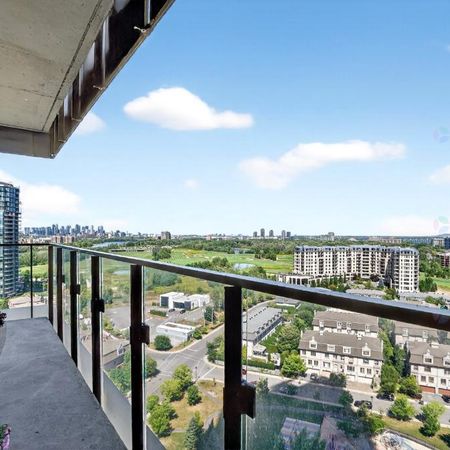 Prestigious 2025 condo for rent on Nun's Island Montreal / apartment - Photo 4