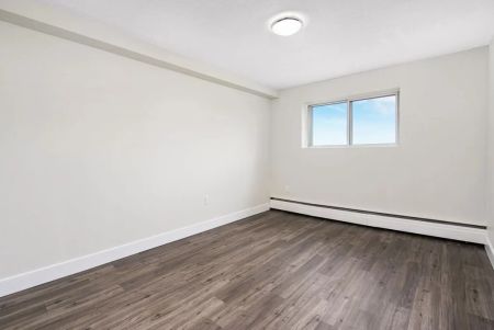 Westwinds I & II Apartments - Photo 4