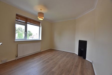 3 bedroom semi detached house to rent, - Photo 3