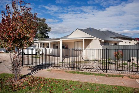 4/26 Winzor Street, Salisbury - Photo 2