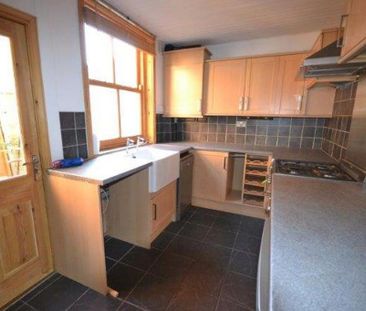 3 bedroom terraced house to rent - Photo 5